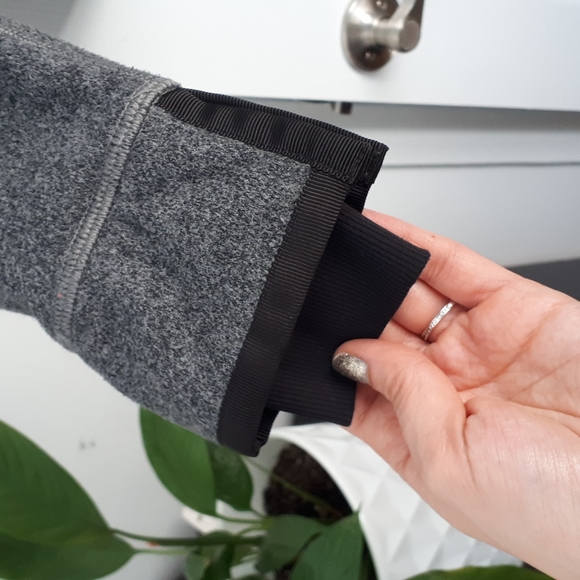 Ivivva sweater - Picture 6 of 6